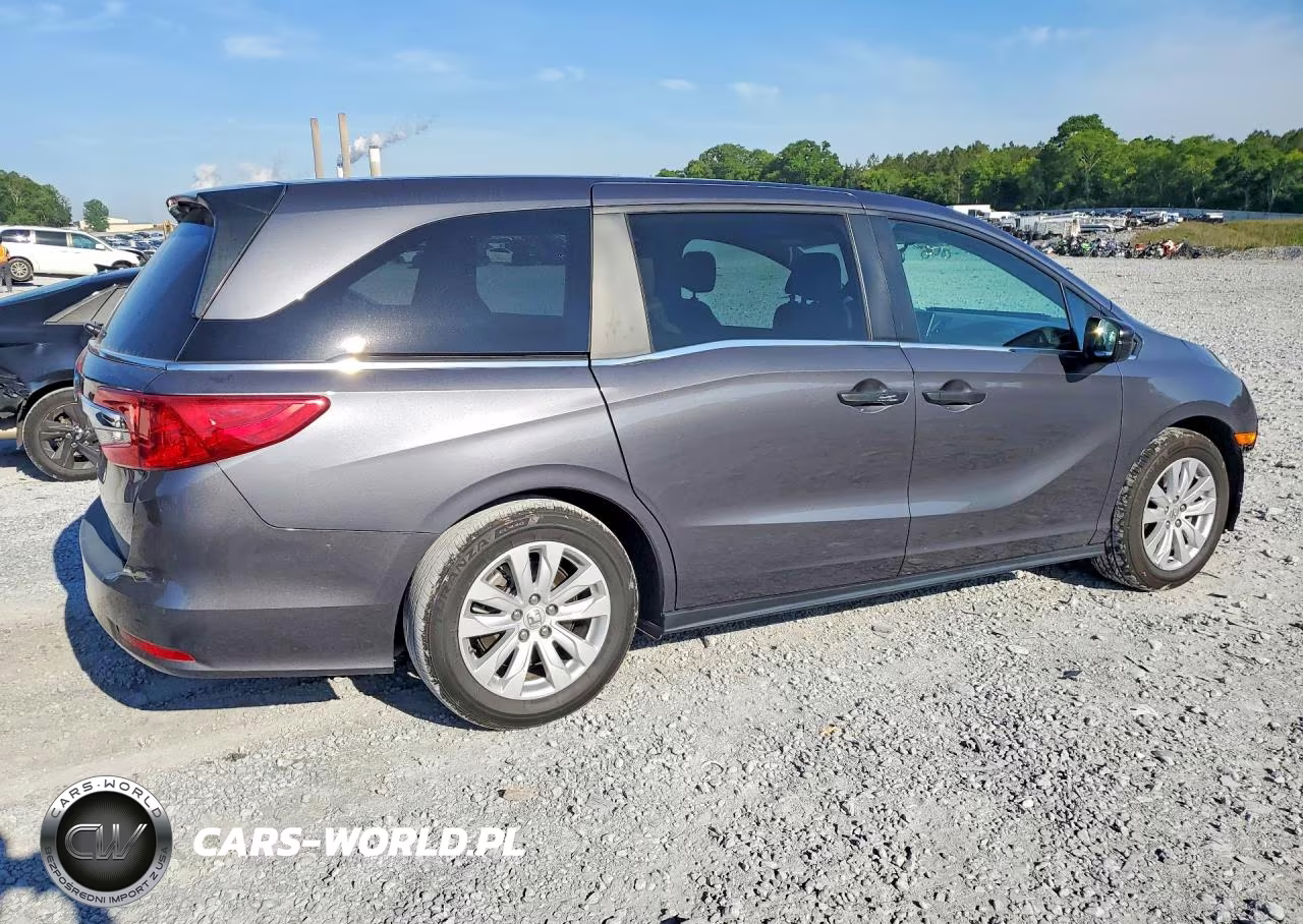 2018 Honda Odyssey Lx VIN:5FNRL6H29JB095829 - 3