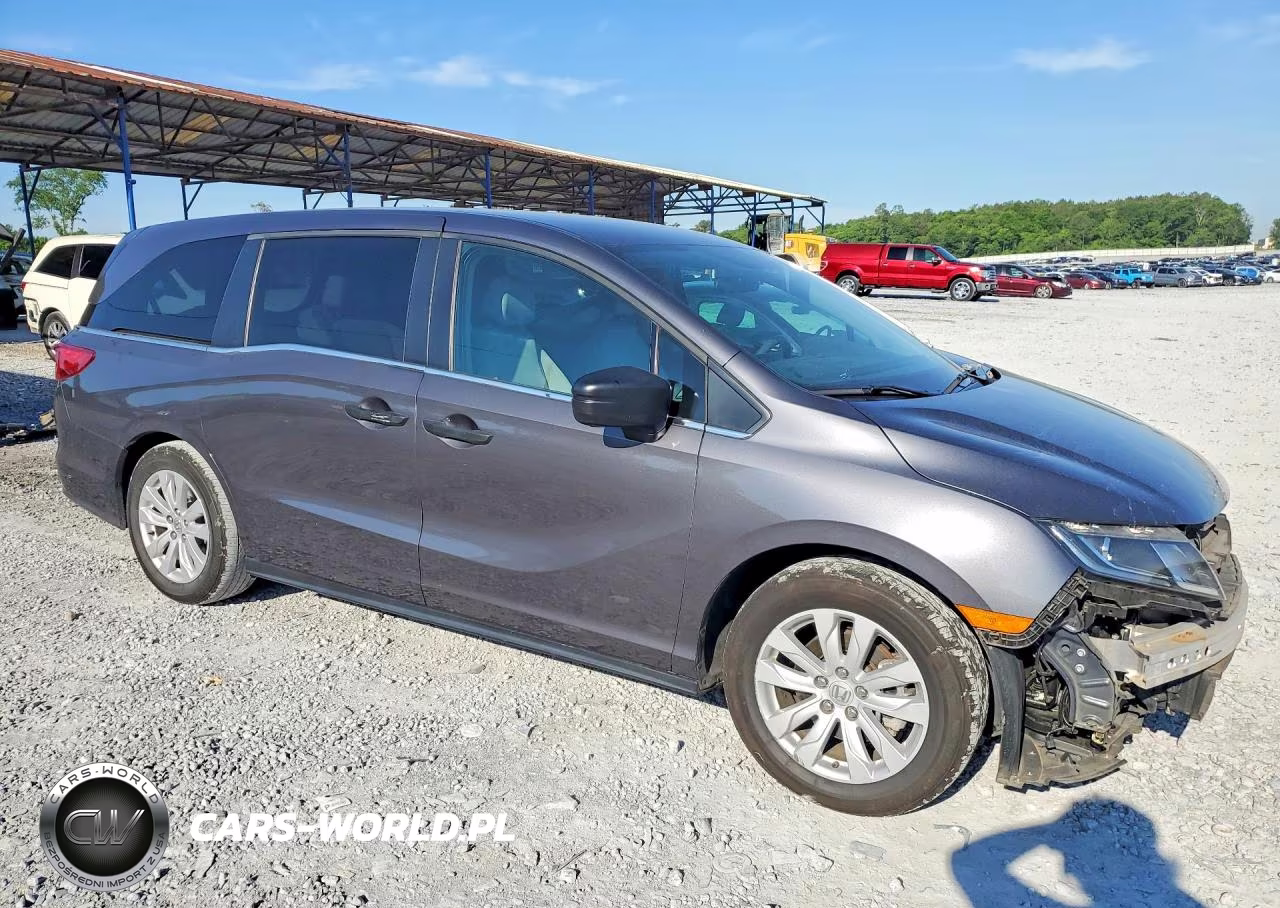 2018 Honda Odyssey Lx VIN:5FNRL6H29JB095829 - 4