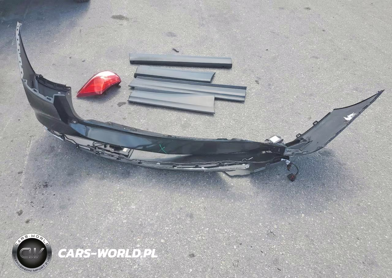 2020 Chevrolet Equinox Premier VIN:2GNAXNEV2L6147604 - 13
