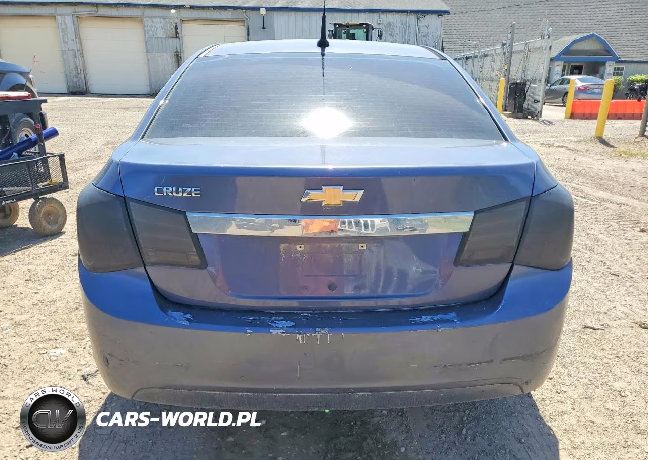 2014 Chevrolet Cruze Ls VIN:1G1PA5SG2E7316669 - 6