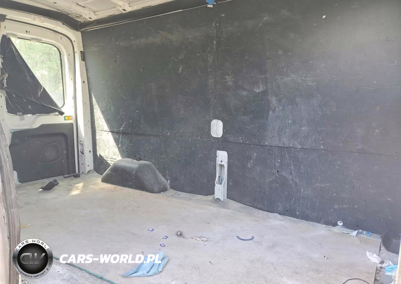 2020 Ford Transit T-250 VIN:1FTBR1C82LKA50994 - 11