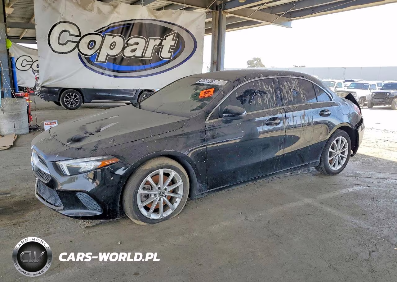 2021 Mercedes-Benz A 220