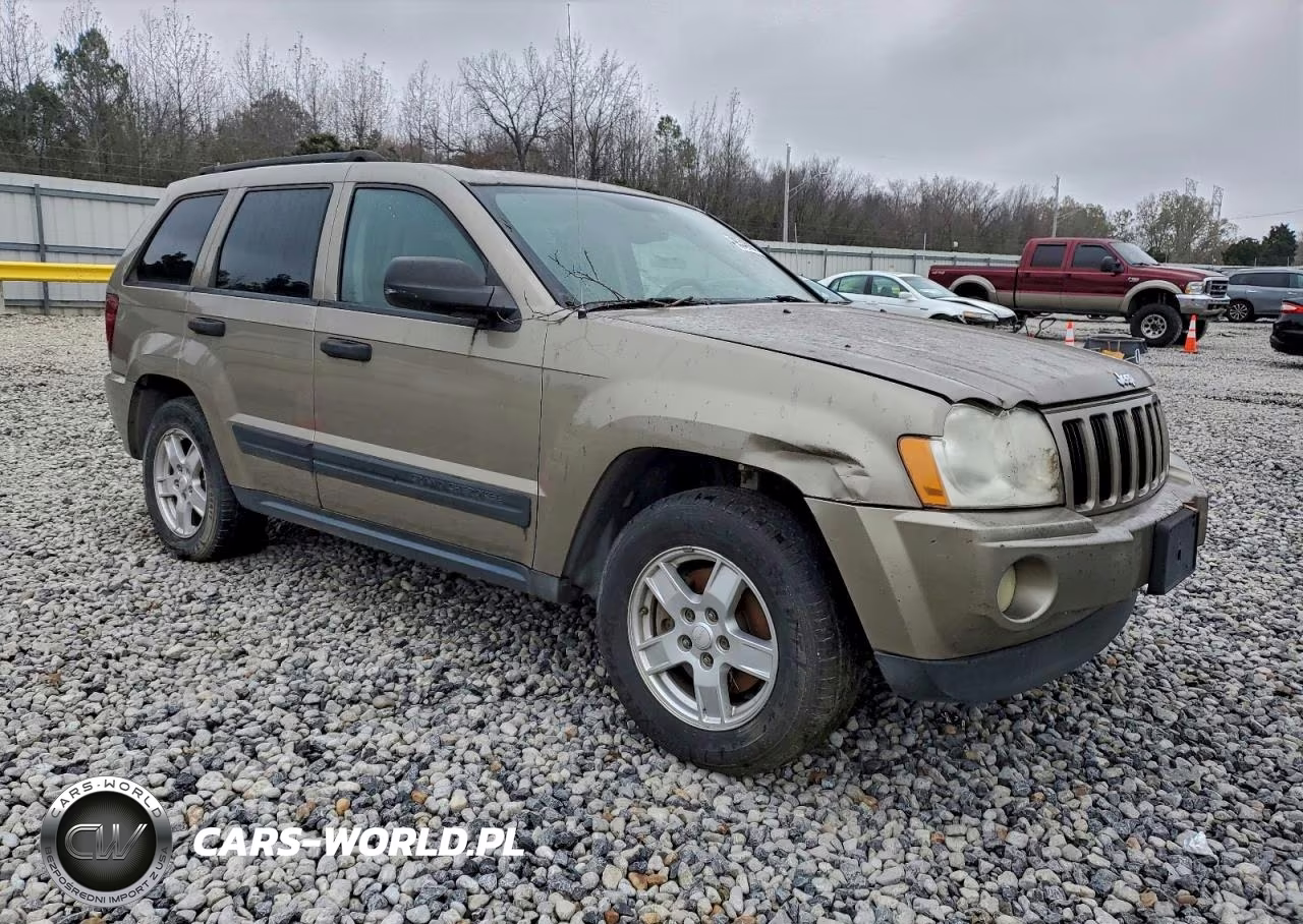 2005 Jeep Grand Cherokee Laredo VIN:1J4GS48K75C554061 - 4