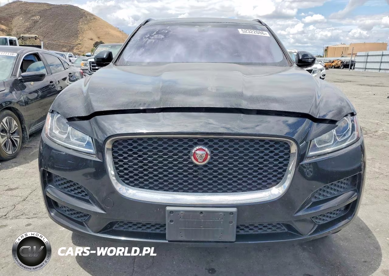 2018 Jaguar F-Pace Premium VIN:SADCJ2FX3JA323971 - 5