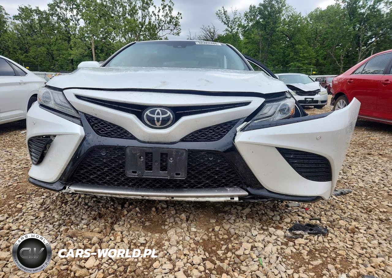 2018 Toyota Camry Xse VIN:4T1B61HK0JU066475 - 5