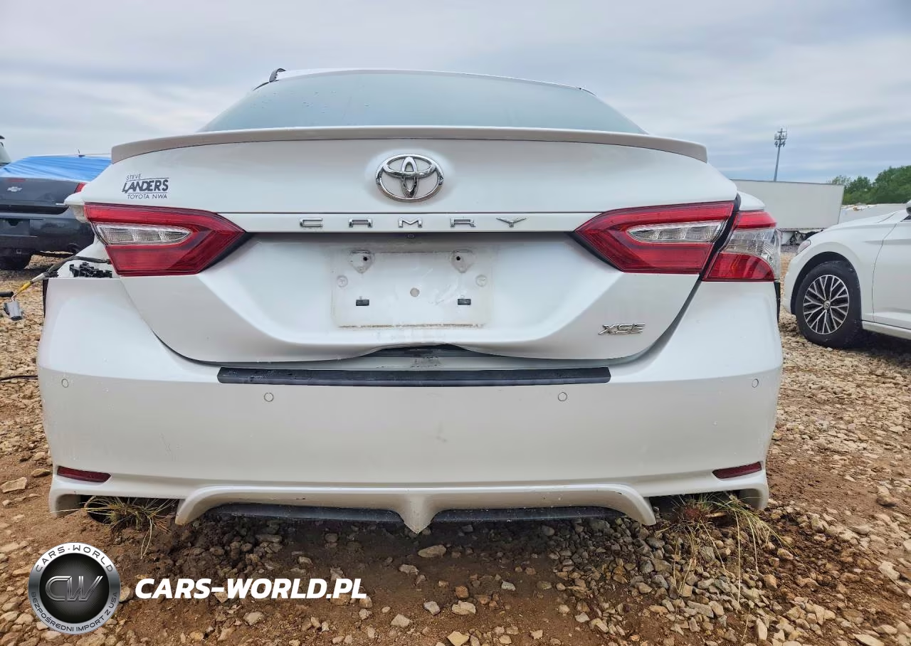 2018 Toyota Camry Xse VIN:4T1B61HK0JU066475 - 6