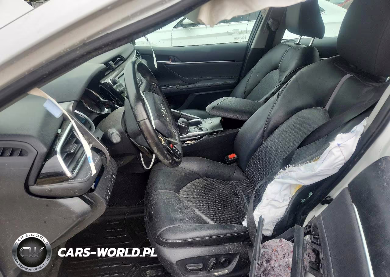 2018 Toyota Camry Xse VIN:4T1B61HK0JU066475 - 7