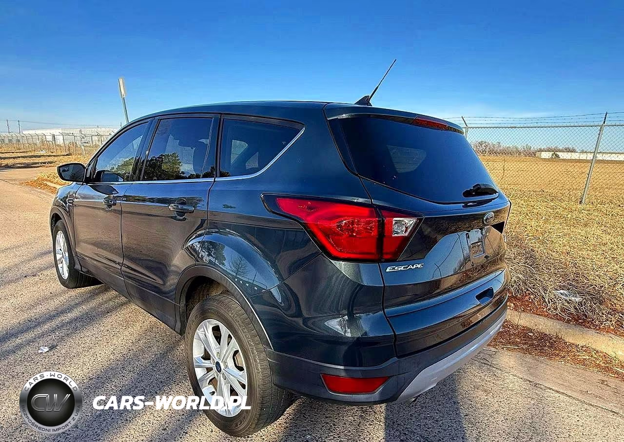 2019 Ford Escape Se VIN:1FMCU0GD6KUB11539 - 3