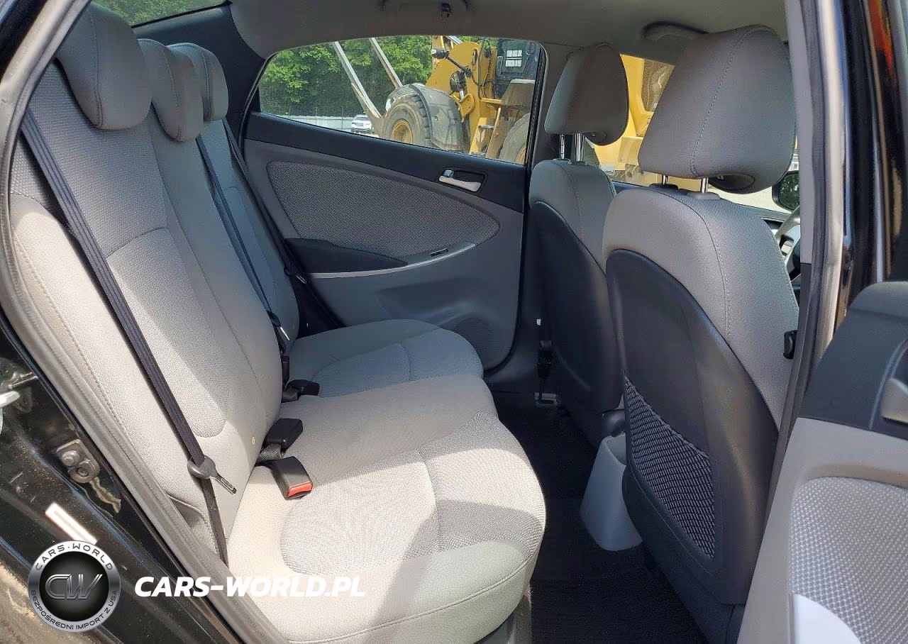 2013 Hyundai Accent Gls VIN:KMHCT4AE5DU565666 - 10