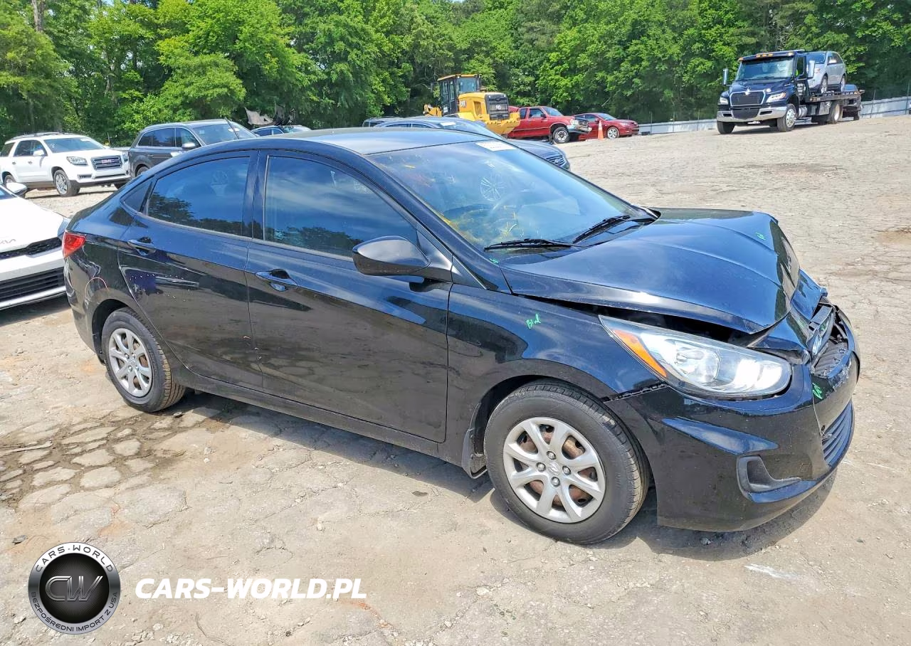 2013 Hyundai Accent Gls VIN:KMHCT4AE5DU565666 - 4