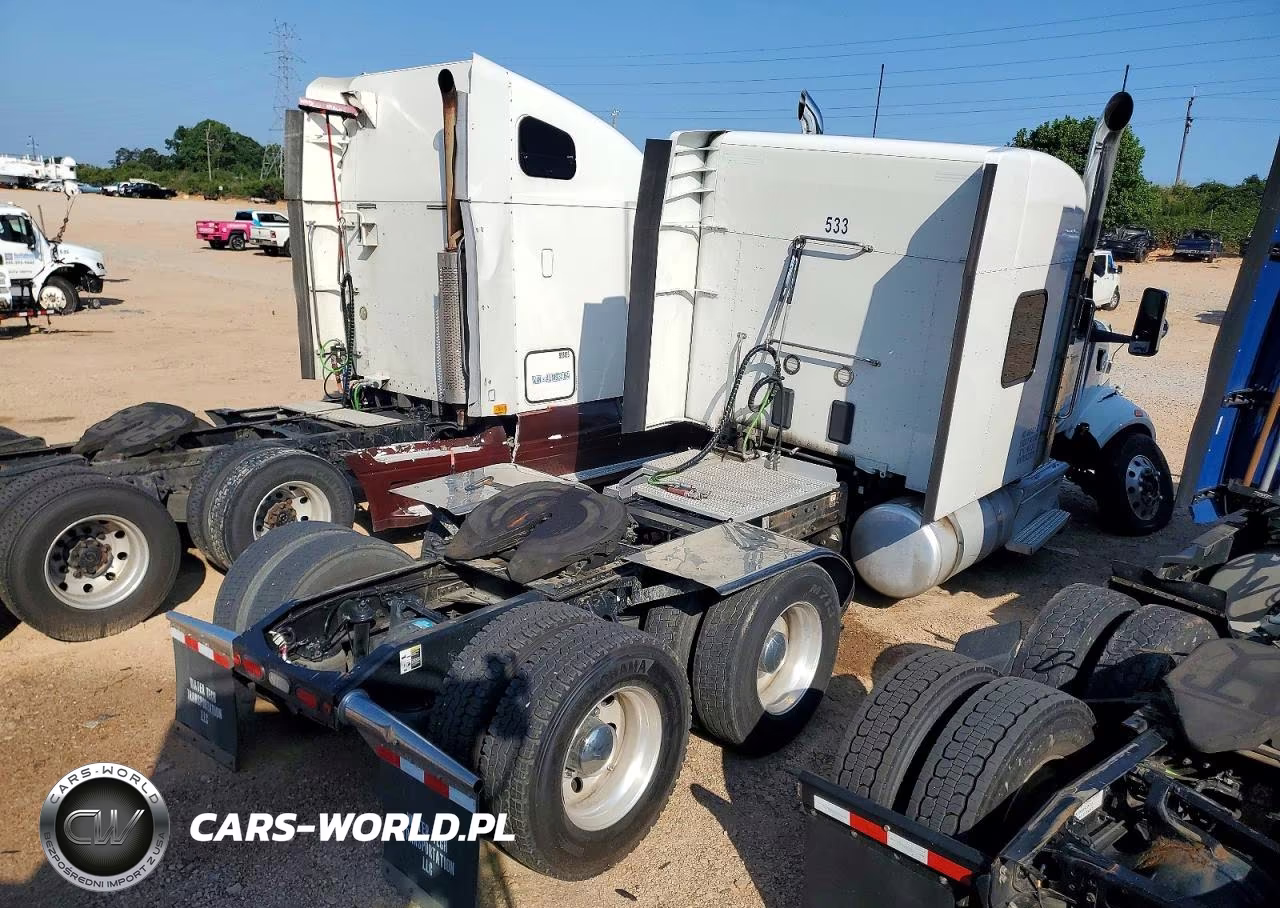 2023 Peterbilt 567 Semi Truck VIN:1XPCD49X9PD838070 - 4