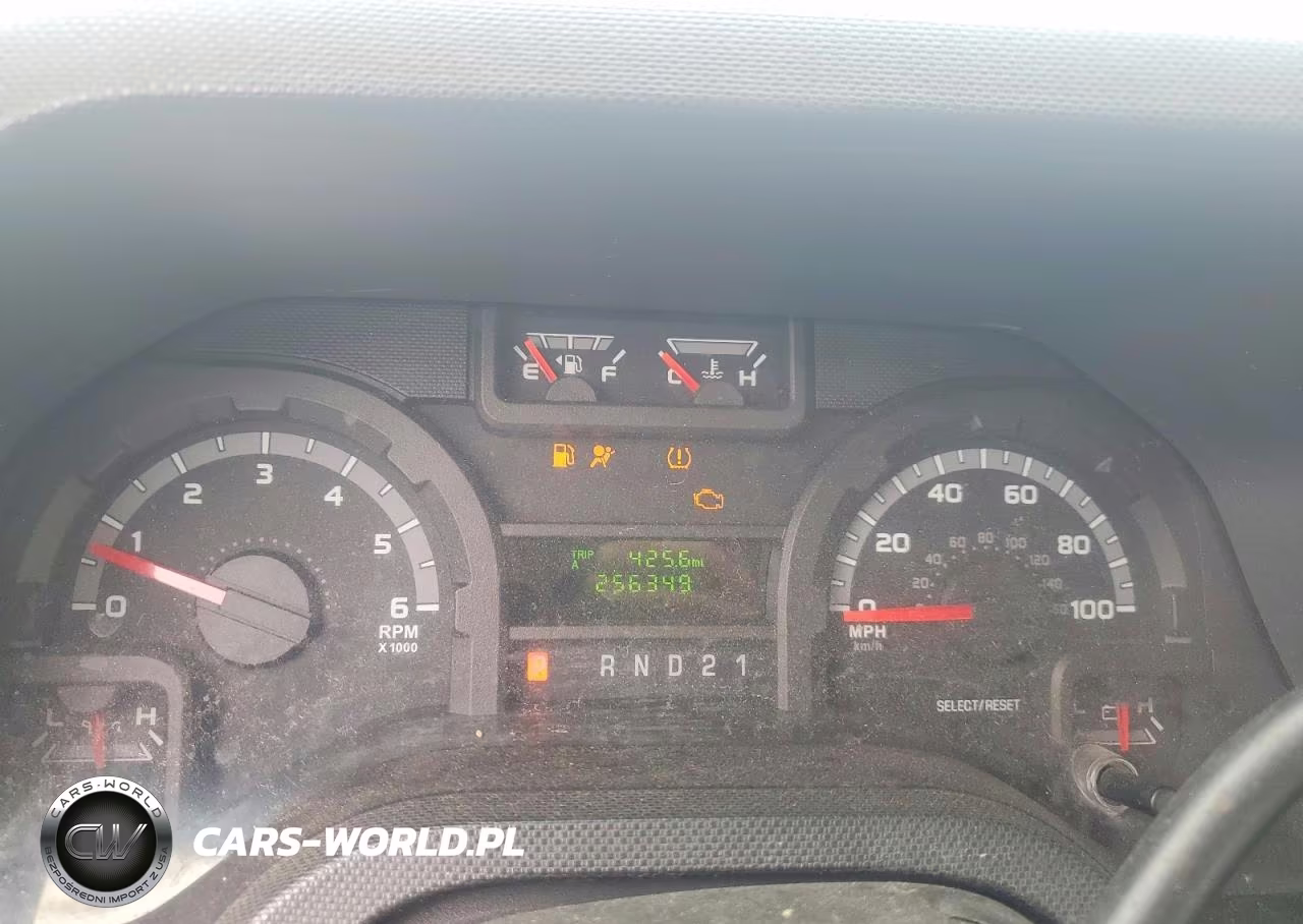 2009 Ford Econoline E250 Van VIN:1FTNE24W09DA17503 - 9