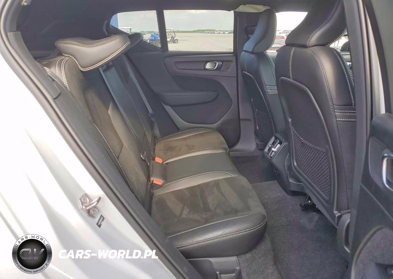 2022 Volvo Xc40 T5 R-Design VIN:YV4162UM7N2653123 - 11