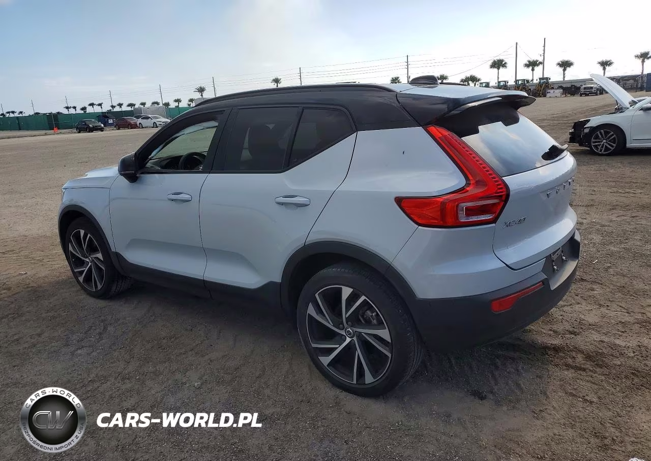 2022 Volvo Xc40 T5 R-Design VIN:YV4162UM7N2653123 - 2