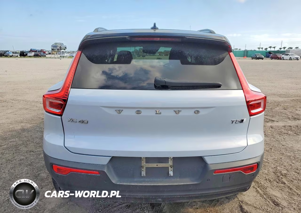 2022 Volvo Xc40 T5 R-Design VIN:YV4162UM7N2653123 - 6
