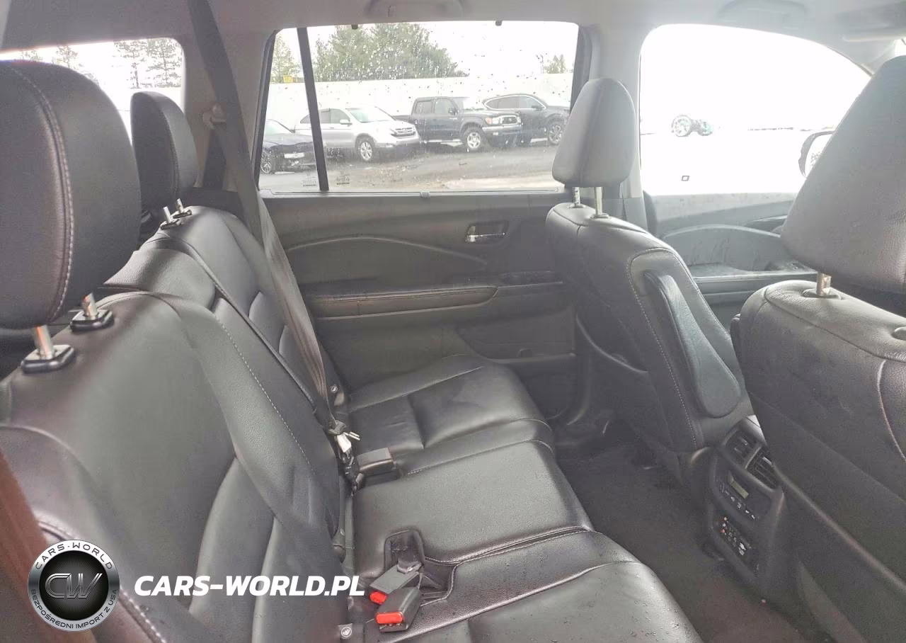 2017 Honda Pilot Touring VIN:5FNYF6H95HB027151 - 11