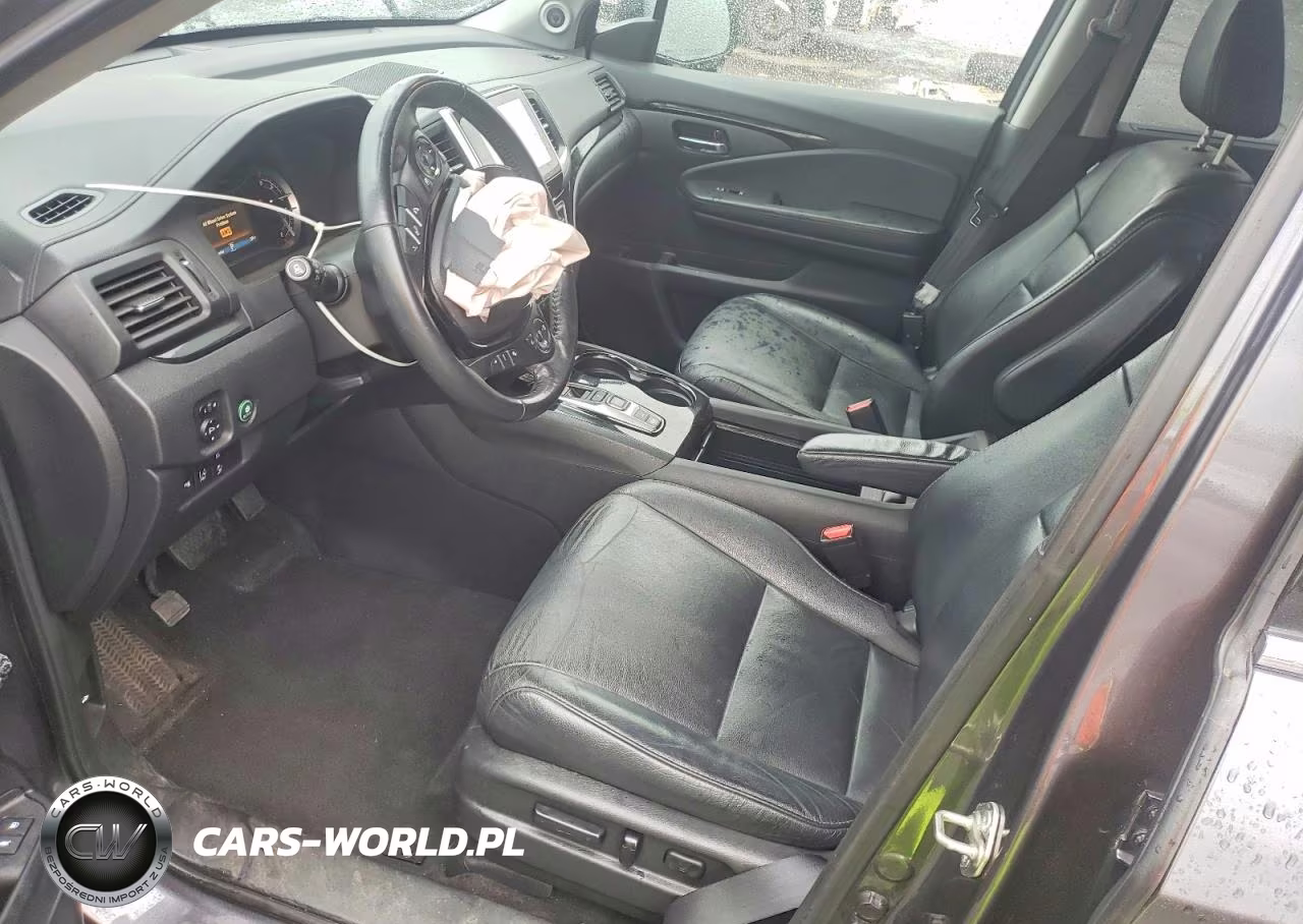 2017 Honda Pilot Touring VIN:5FNYF6H95HB027151 - 7