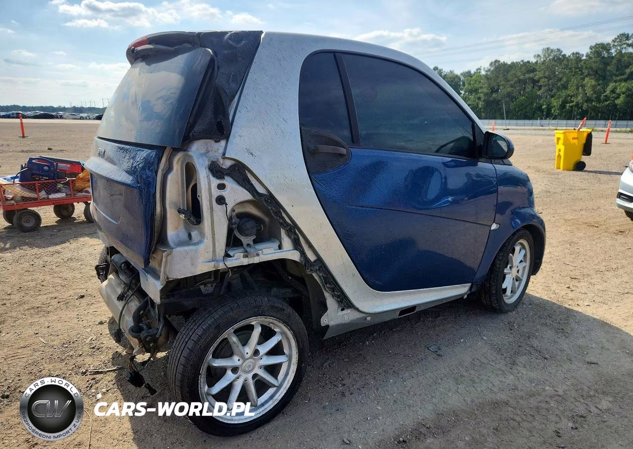2009 Smart Fortwo Pure VIN:WMEEJ31X69K272703 - 3