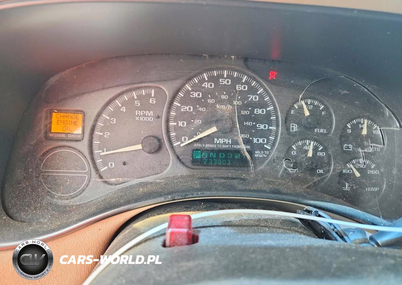 2002 GMC Yukon VIN:1GKEC13Z12R255451 - 9