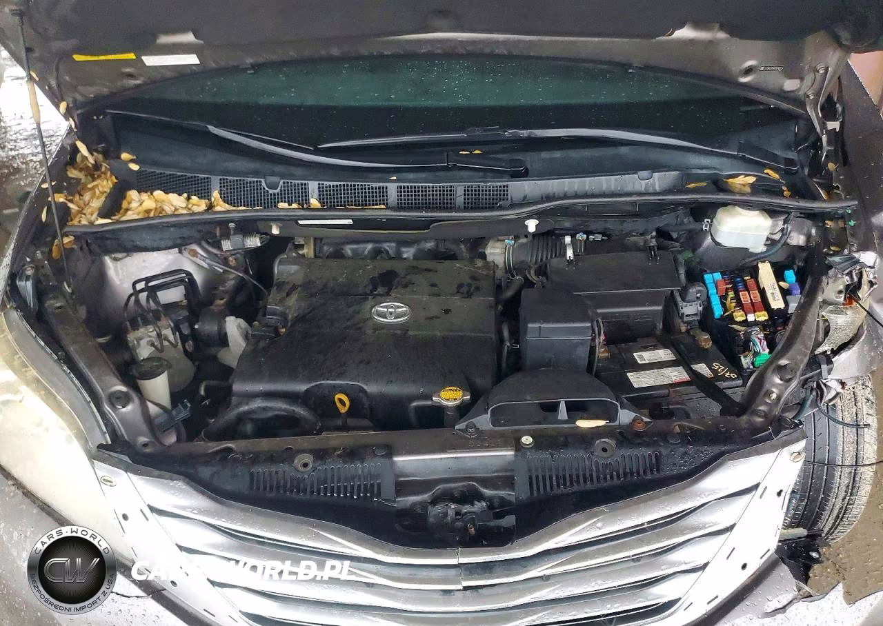 2011 Toyota Sienna Limited 7-Passenger VIN:5TDDK3DC4BS013819 - 12