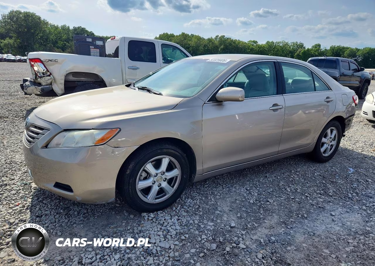 2009 Toyota Camry Le – zdjęcie 1 z 13