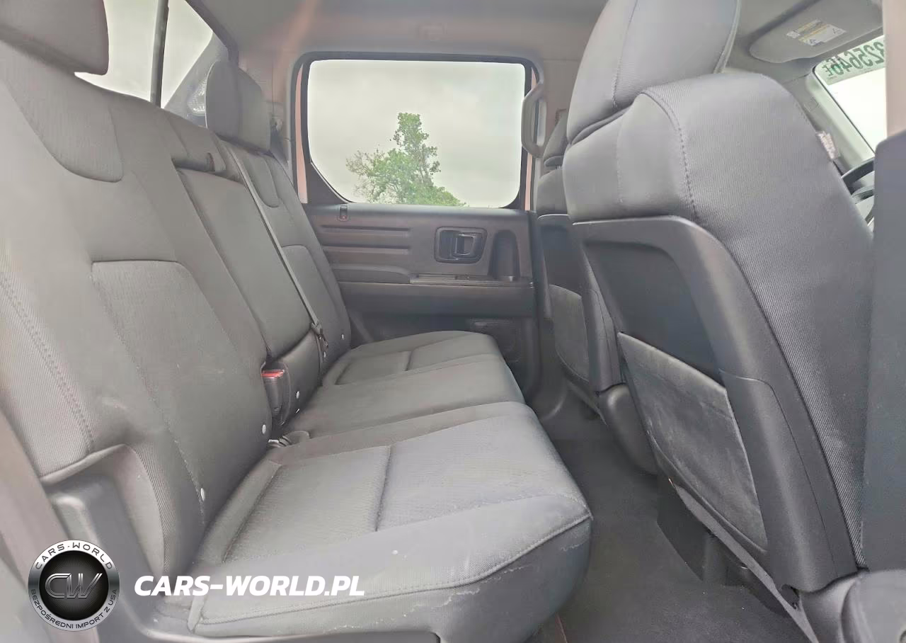2013 Honda Ridgeline Sport VIN:5FPYK1F78DB003590 - 10