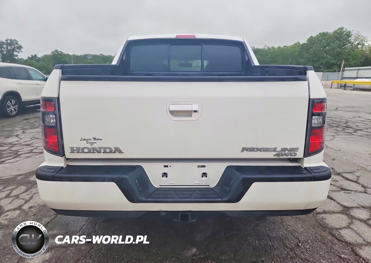 2013 Honda Ridgeline Sport VIN:5FPYK1F78DB003590 - 6