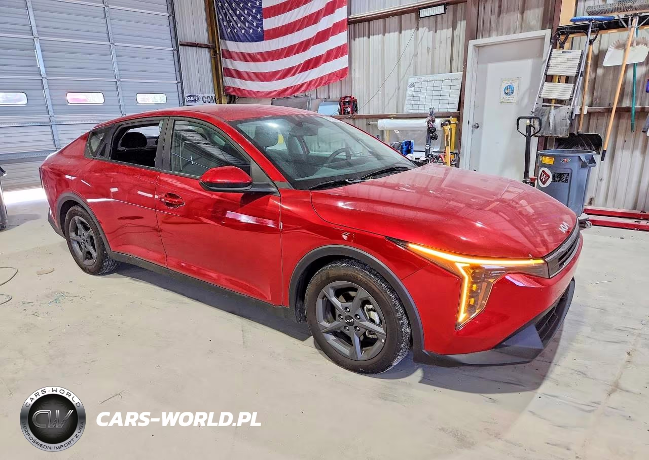 2025 Kia K4 Lxs VIN:3KPFT4DE7SE024014 - 4