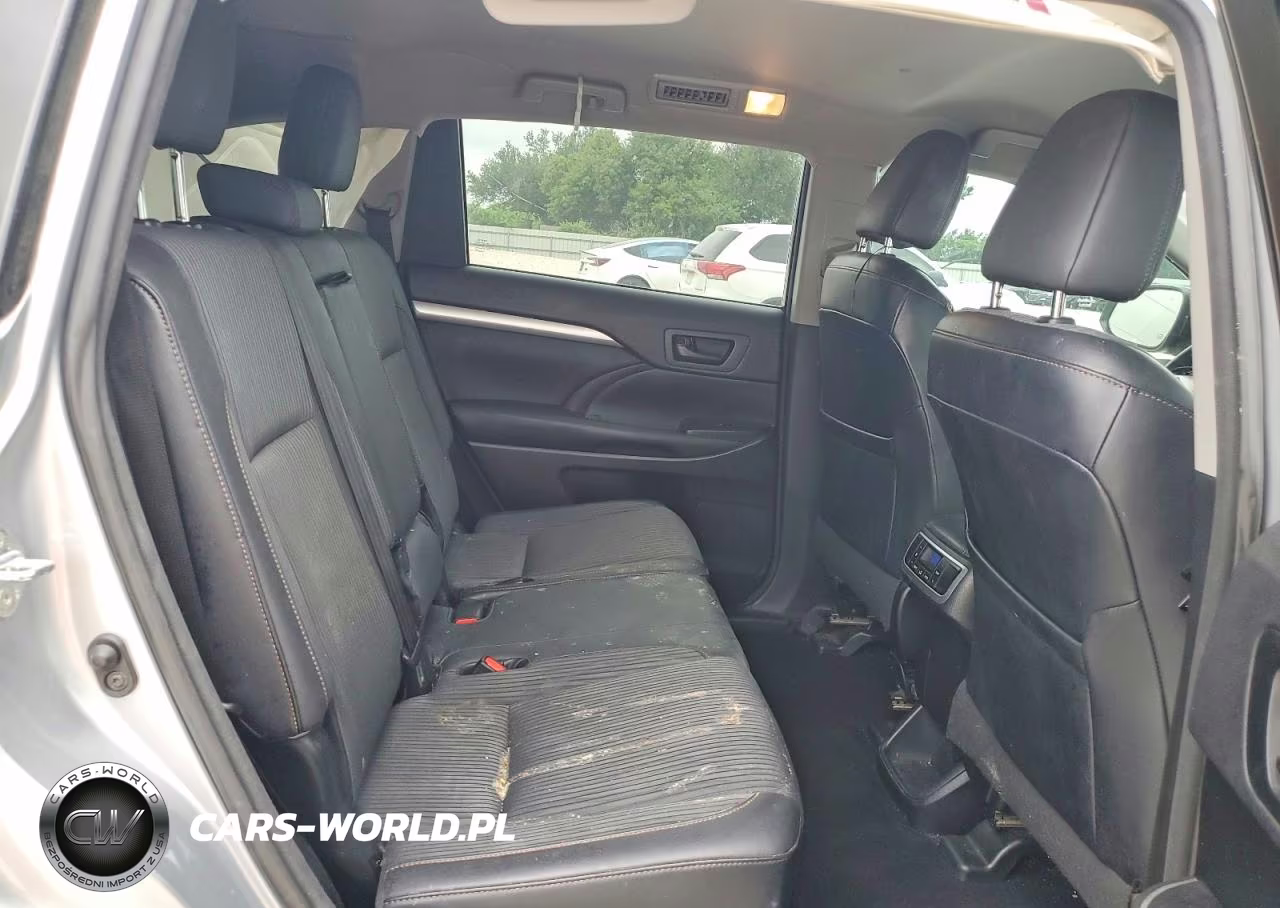 2016 Toyota Highlander Le Plus VIN:5TDZKRFH4GS123441 - 11