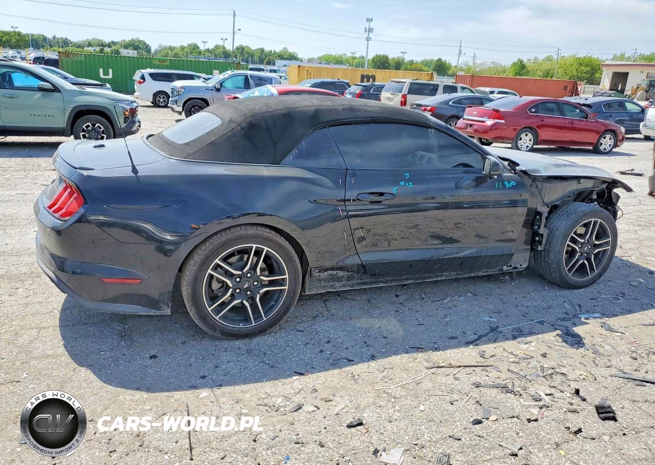 2018 Ford Mustang VIN:1FATP8UH3J5109554 - 3