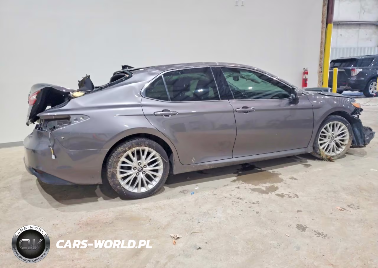 2018 Toyota Camry Xle V6 VIN:4T1BZ1HK0JU005439 - 3