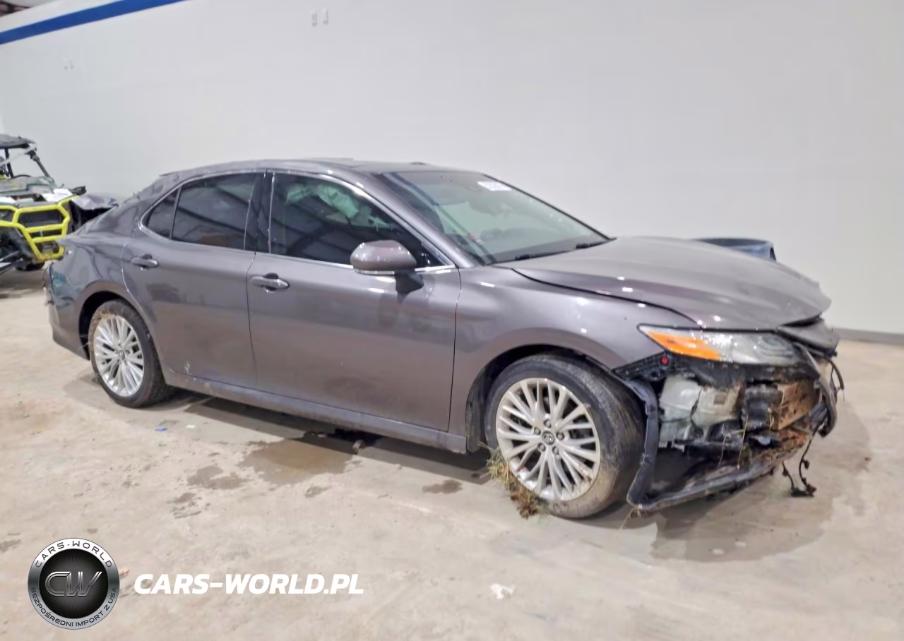 2018 Toyota Camry Xle V6 VIN:4T1BZ1HK0JU005439 - 4