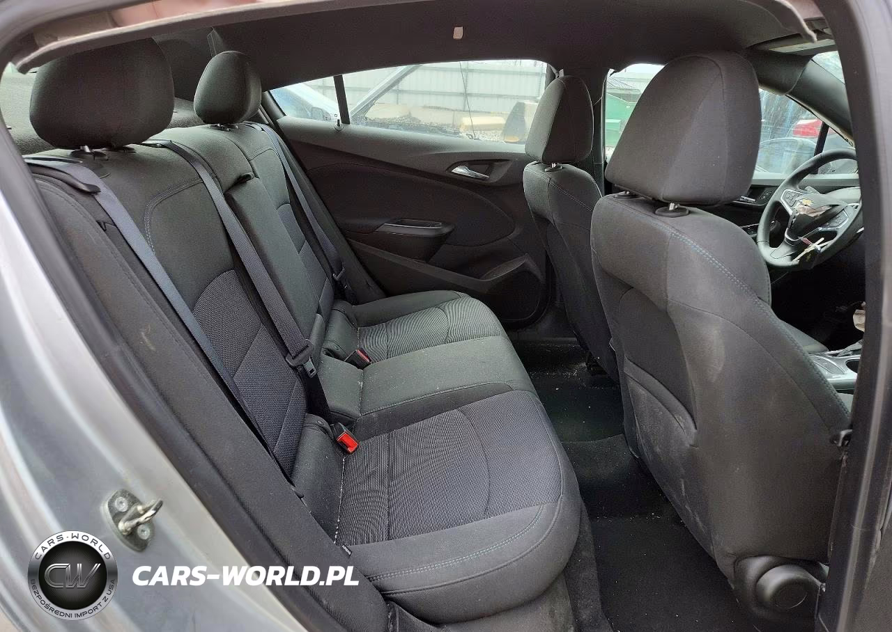 2018 Chevrolet Cruze Lt VIN:1G1BE5SM7J7110794 - 10