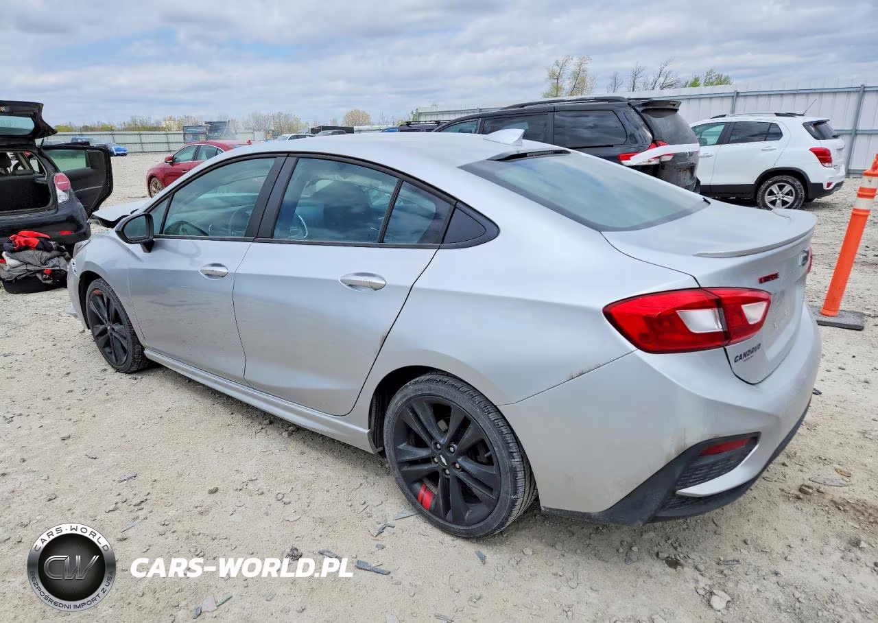 2018 Chevrolet Cruze Lt VIN:1G1BE5SM7J7110794 - 2