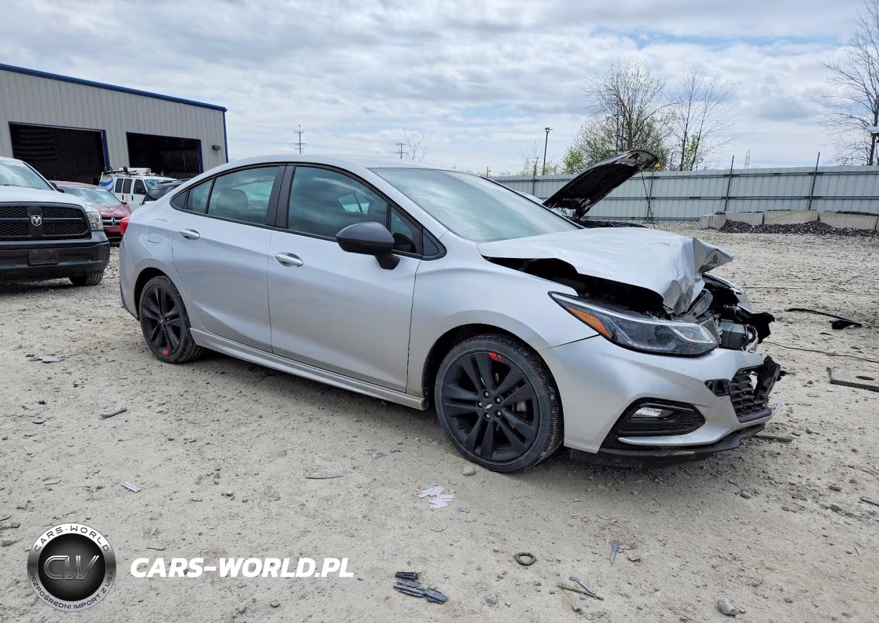 2018 Chevrolet Cruze Lt VIN:1G1BE5SM7J7110794 - 4