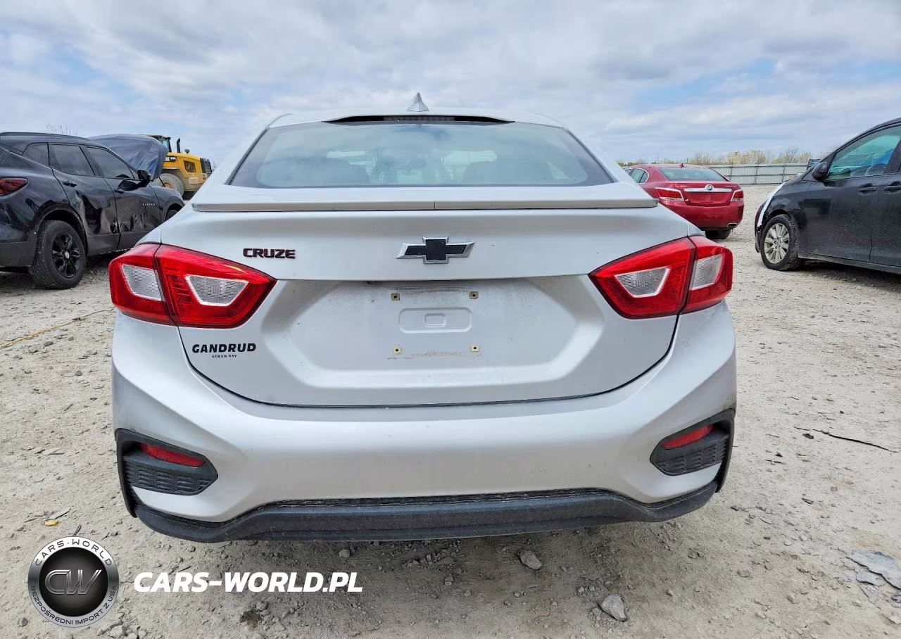 2018 Chevrolet Cruze Lt VIN:1G1BE5SM7J7110794 - 6