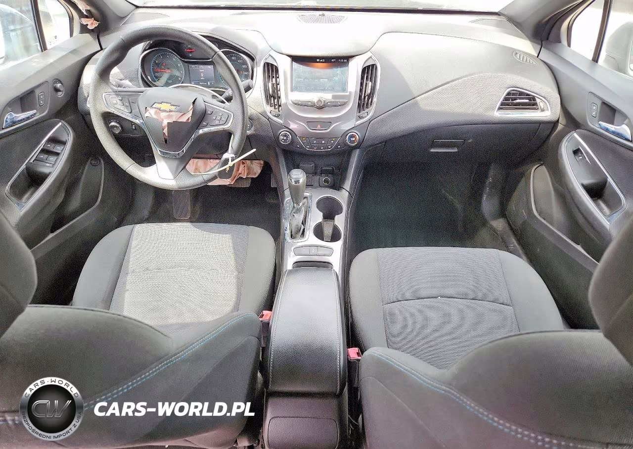 2018 Chevrolet Cruze Lt VIN:1G1BE5SM7J7110794 - 8