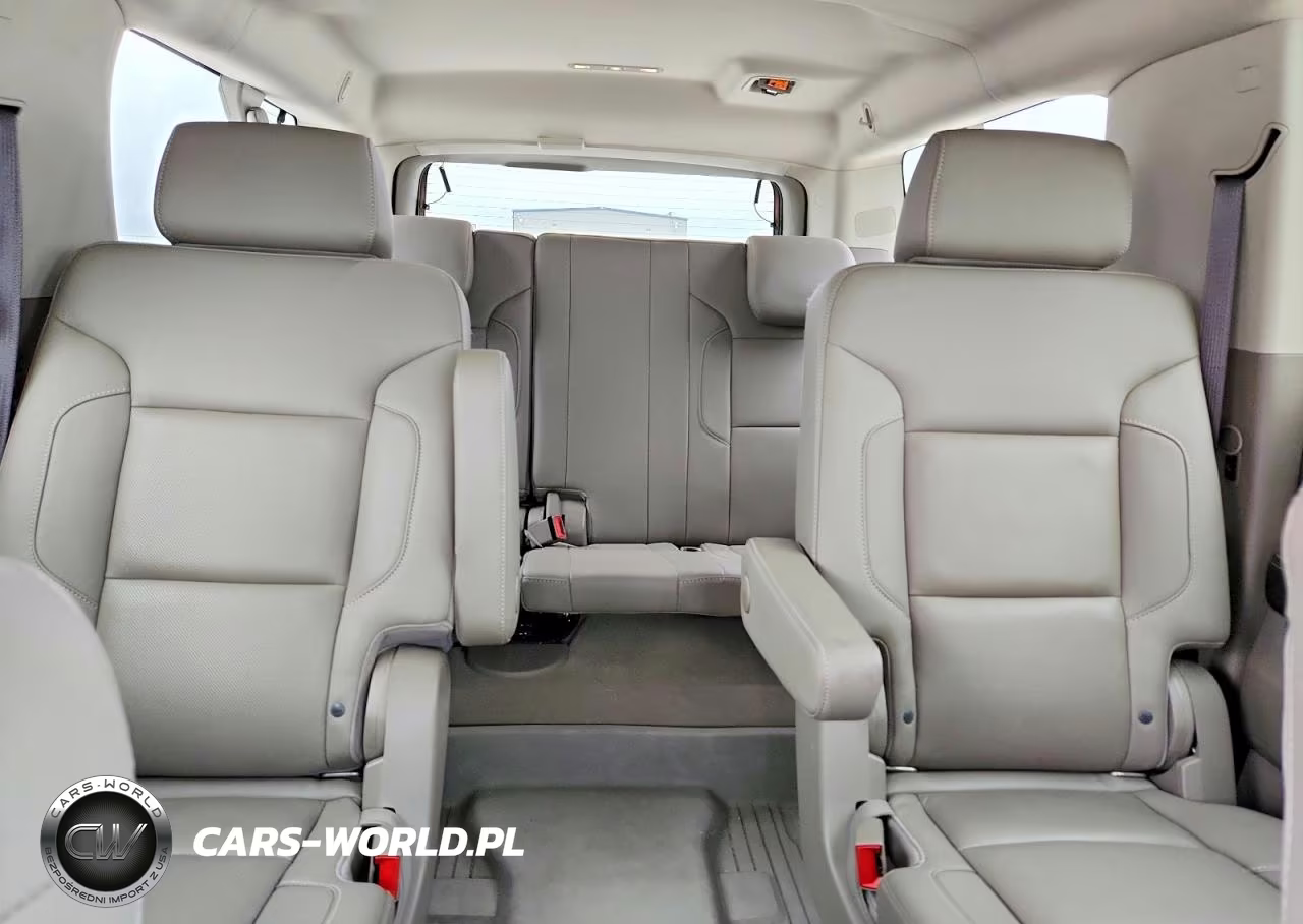 2020 Chevrolet Suburban C1500 Premier VIN:1GNSCJKJ3LR206870 - 10