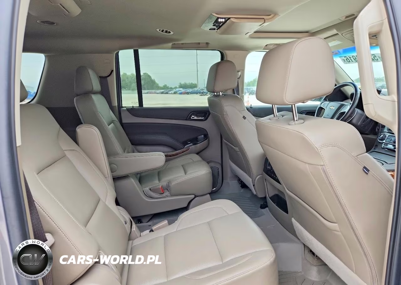 2020 Chevrolet Suburban C1500 Premier VIN:1GNSCJKJ3LR206870 - 11