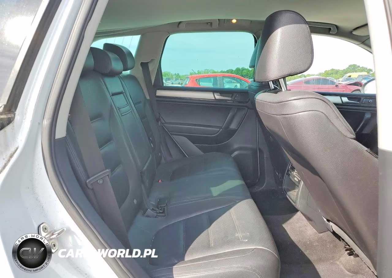 2012 Volkswagen Touareg V6 VIN:WVGEF9BP6CD007756 - 11