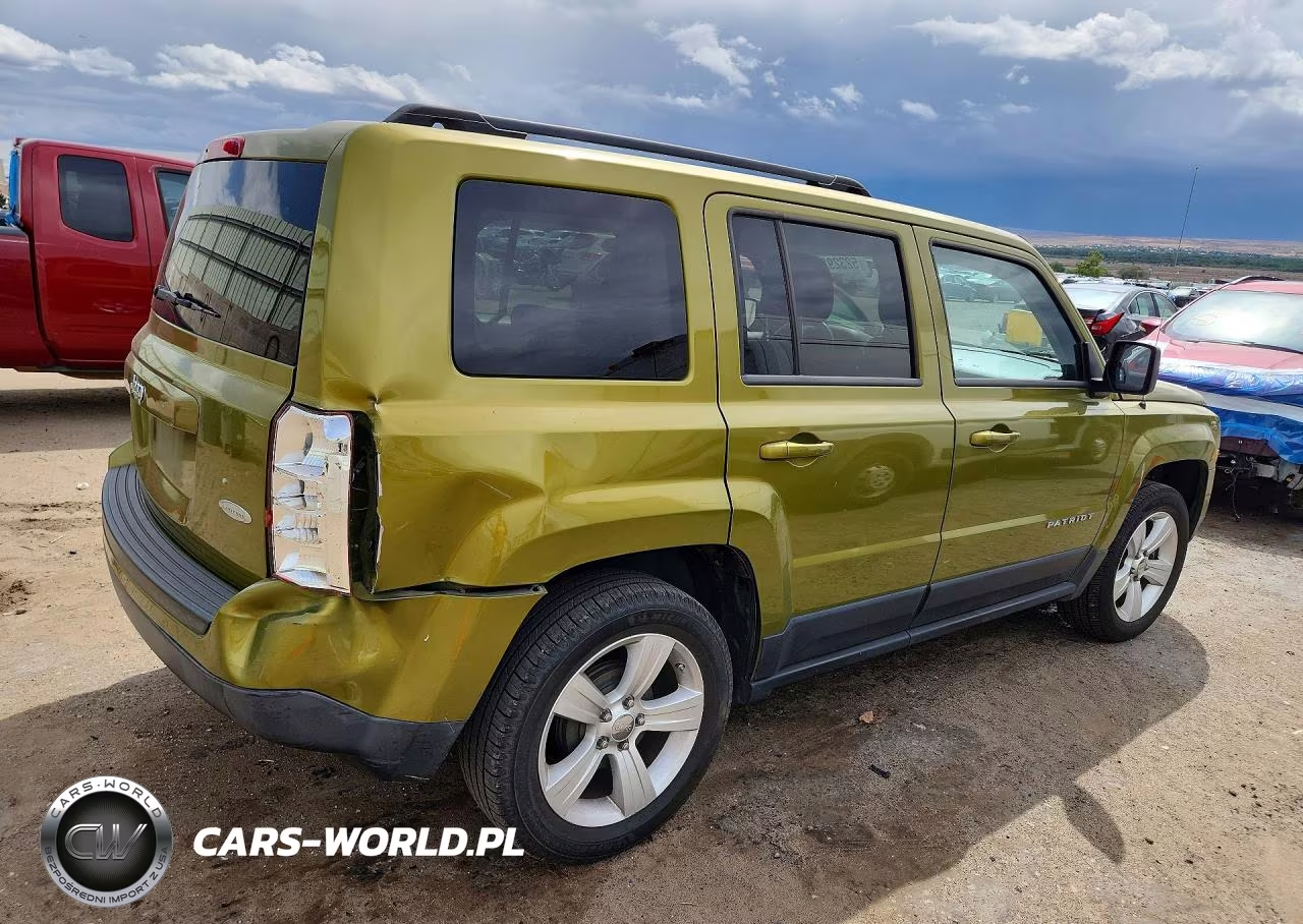 2012 Jeep Patriot Latitude VIN:1C4NJPFB9CD634635 - 3