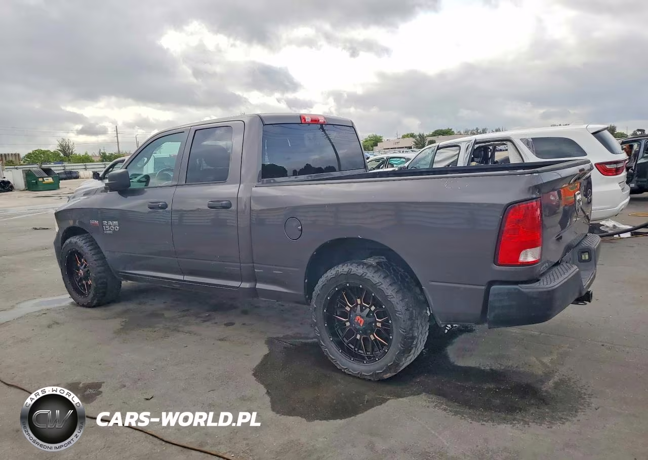 2019 Ram 1500 Classic Tradesman VIN:1C6RR6FTXKS600606 - 2