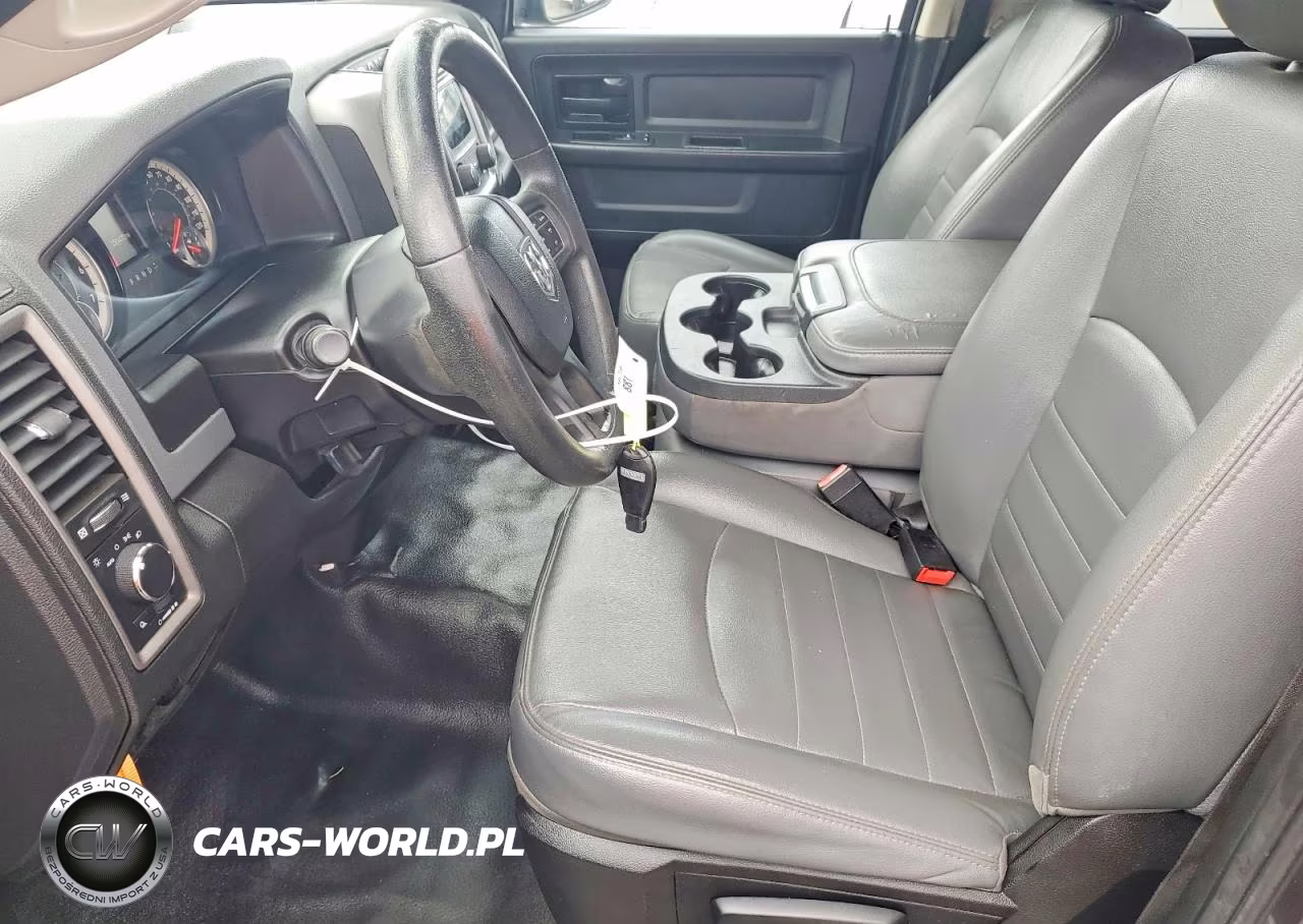 2019 Ram 1500 Classic Tradesman VIN:1C6RR6FTXKS600606 - 7