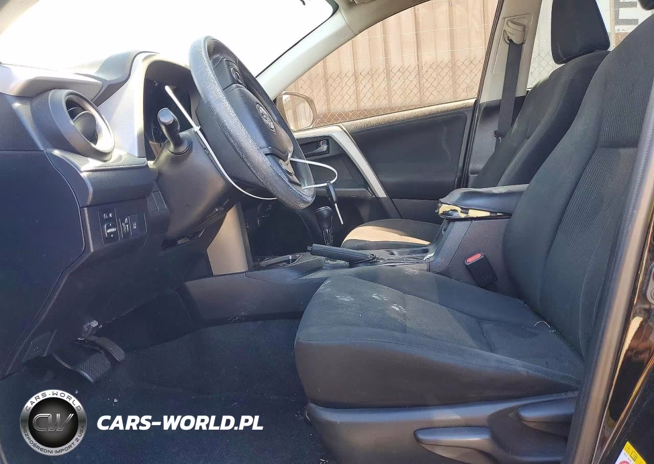 2018 Toyota Rav4 Le VIN:2T3ZFREV4JW449855 - 7
