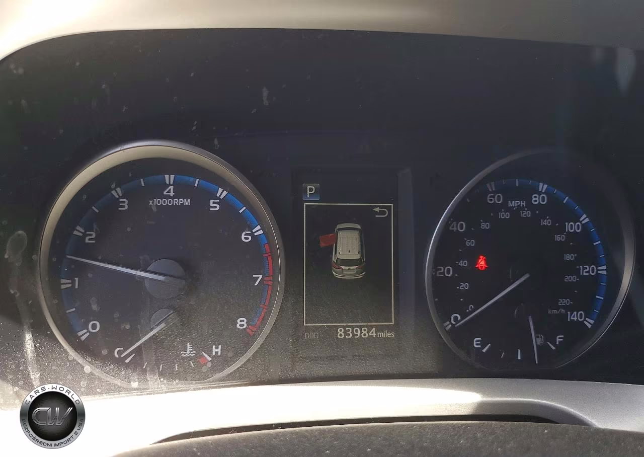 2018 Toyota Rav4 Le VIN:2T3ZFREV4JW449855 - 9