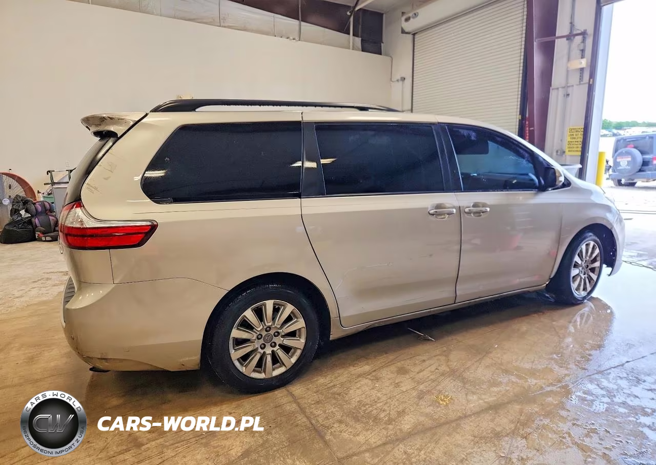2015 Toyota Sienna Limited 7-Passenger VIN:5TDYK3DC7FS603861 - 3