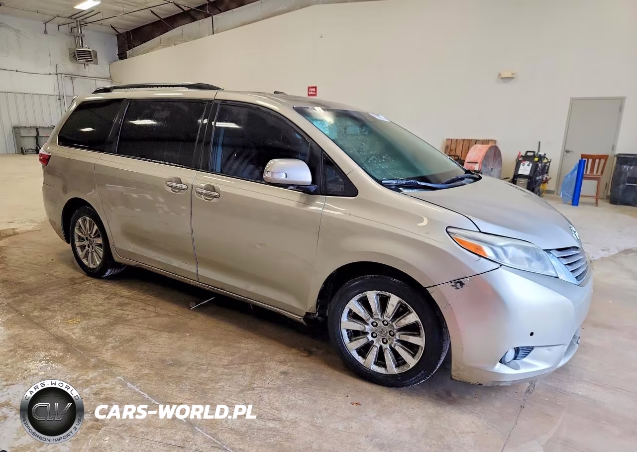 2015 Toyota Sienna Limited 7-Passenger VIN:5TDYK3DC7FS603861 - 4