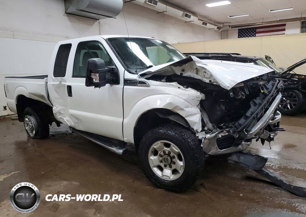 2011 Ford F250 Super Duty VIN:1FT7X2B6XBEA27607 - 4
