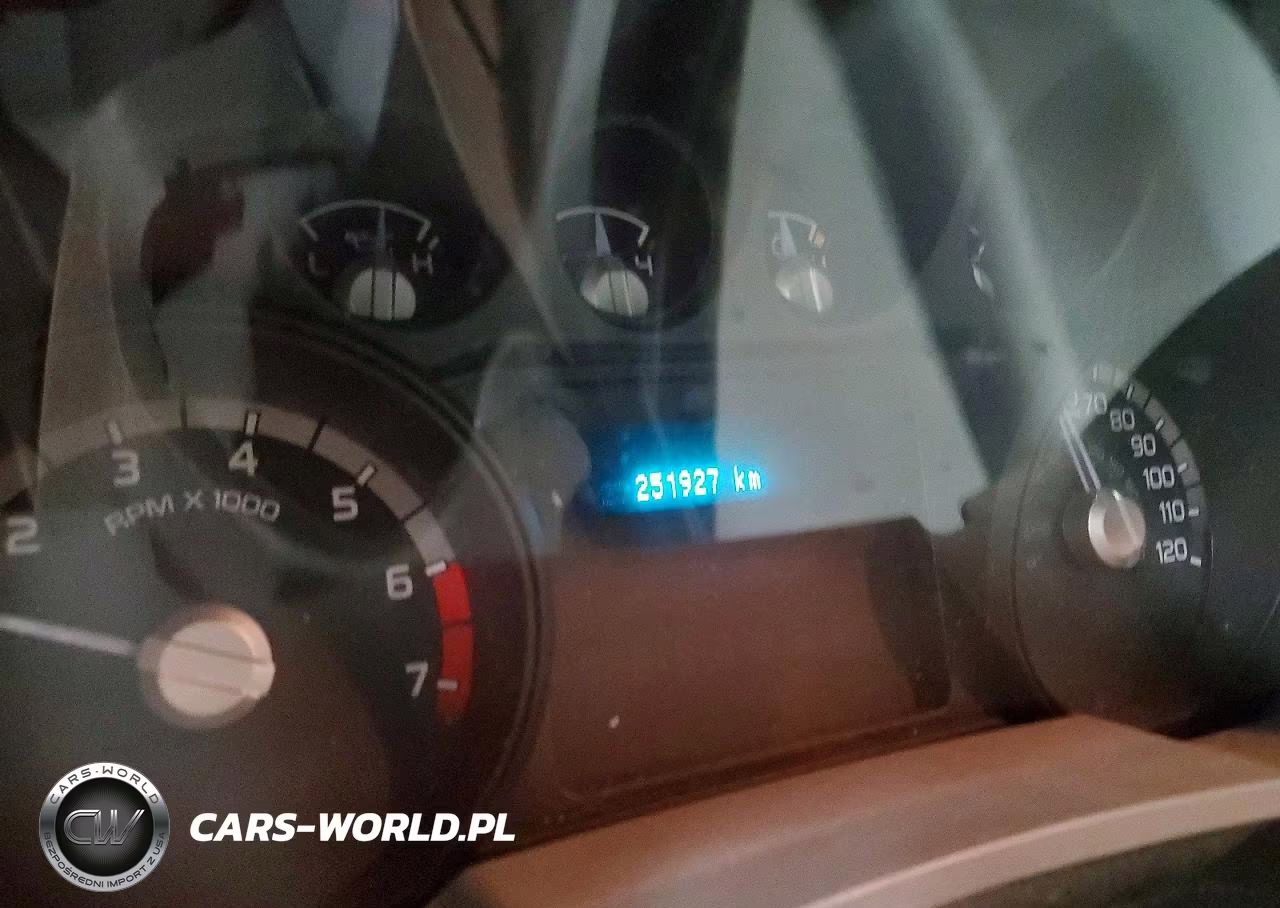 2011 Ford F250 Super Duty VIN:1FT7X2B6XBEA27607 - 9