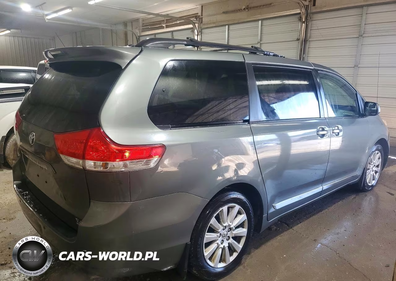 2014 Toyota Sienna Xle 7-Passenger VIN:5TDDK3DC4ES079811 - 3